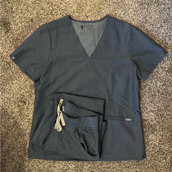 Figs Other - Figs Technical Collection Scrubs L top and M bottom, regular length